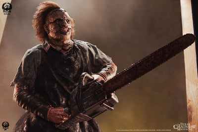 Leatherface - Deluxe Edition - LIMITED EDITION: 400 (Deluxe Edition) – PCS – ActionFigure Brasil — embalagem