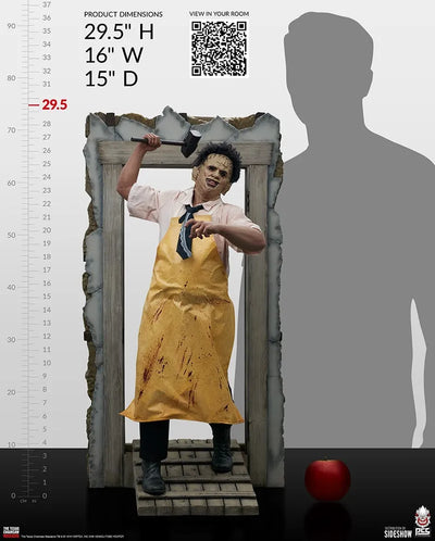 Leatherface "Slaughter" – PCS – ActionFigure Brasil — com base expositora
