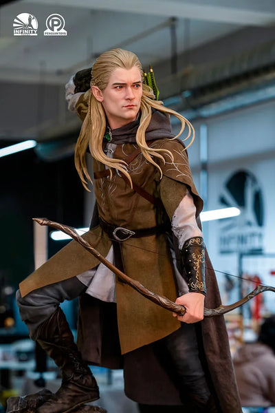 Legolas (Premium Edition) - LIMITED EDITION: 250 (Premium Edition) – Infinity Studio X Penguin Toys – ActionFigure Brasil — close