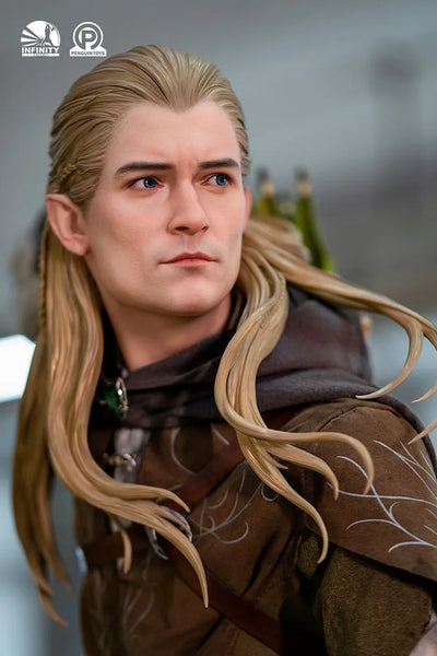 Legolas (Premium Edition) - LIMITED EDITION: 250 (Premium Edition) – Infinity Studio X Penguin Toys – ActionFigure Brasil — ângulo diferente