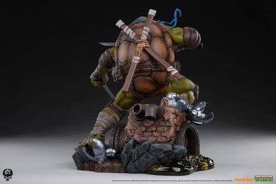 Leonardo - LIMITED EDITION: 500 – PCS – ActionFigure Brasil — ambientada