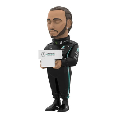Lewis Hamilton - LIMITED EDITION – Mighty Jaxx – ActionFigure Brasil — com base expositora