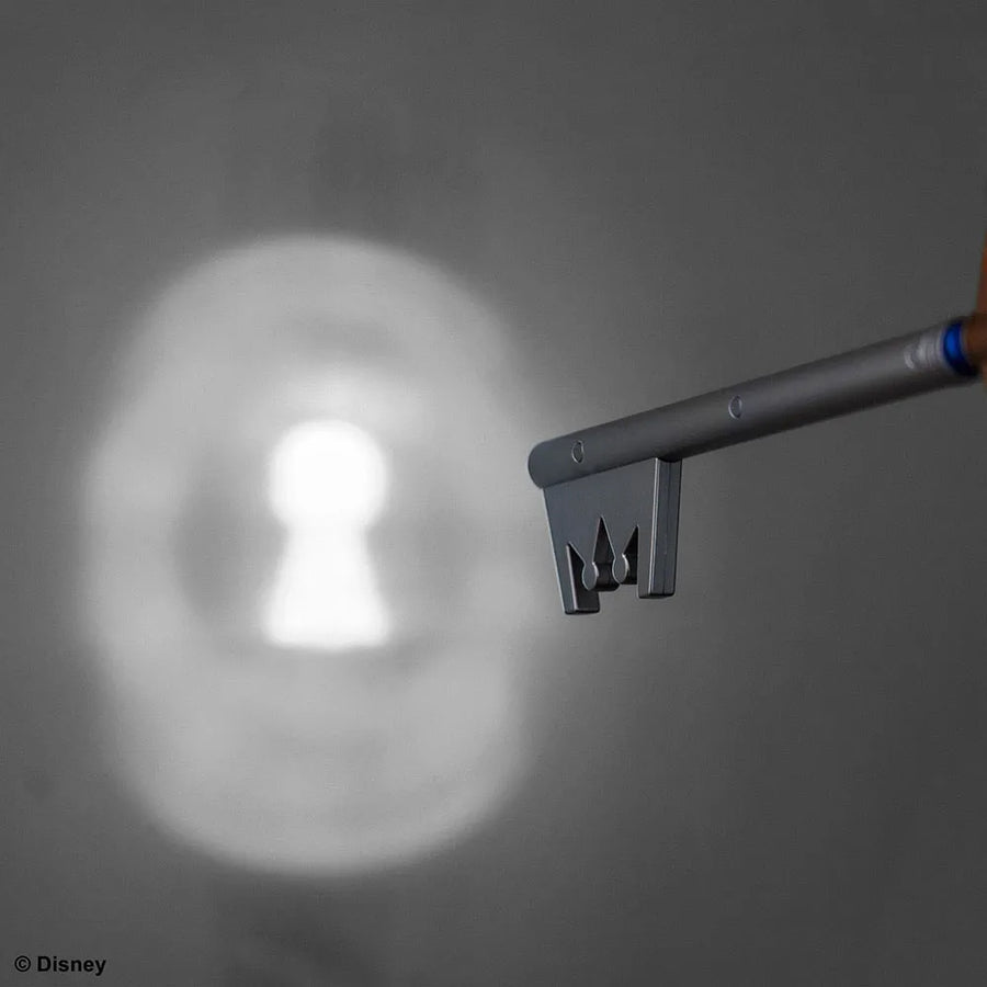 Light-Up Keyblade – Square Enix – ActionFigure Brasil