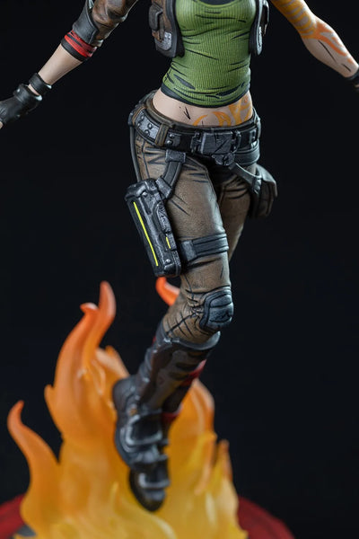 Lilith the Firehawk – Dark Horse Comics – ActionFigure Brasil — detalhe do produto
