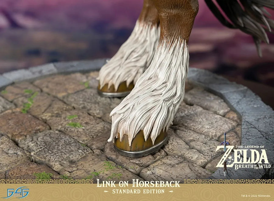 Link on Horseback - LIMITED EDITION: 5000 – First 4 Figures – ActionFigure Brasil