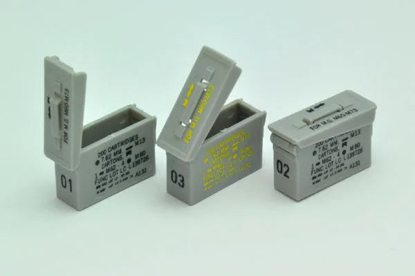 LittleArmory [LD038] Military Hard Case A3 - White x Gray 1/12 Plastic Modelㅤ – Tomytec – ActionFigureBrasil