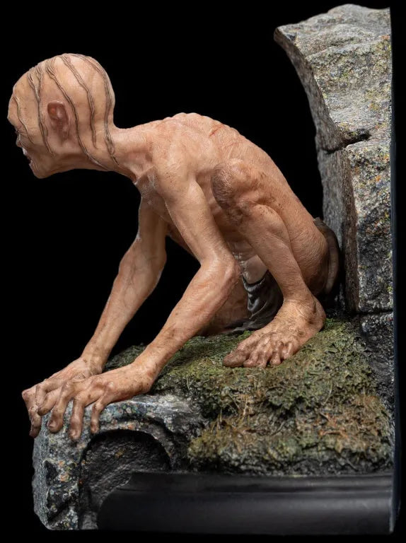 Lord of the Rings Trilogy - Gollum Guide to Mordor - Mini Statue (WETA)ㅤ – Weta – ActionFigureBrasil