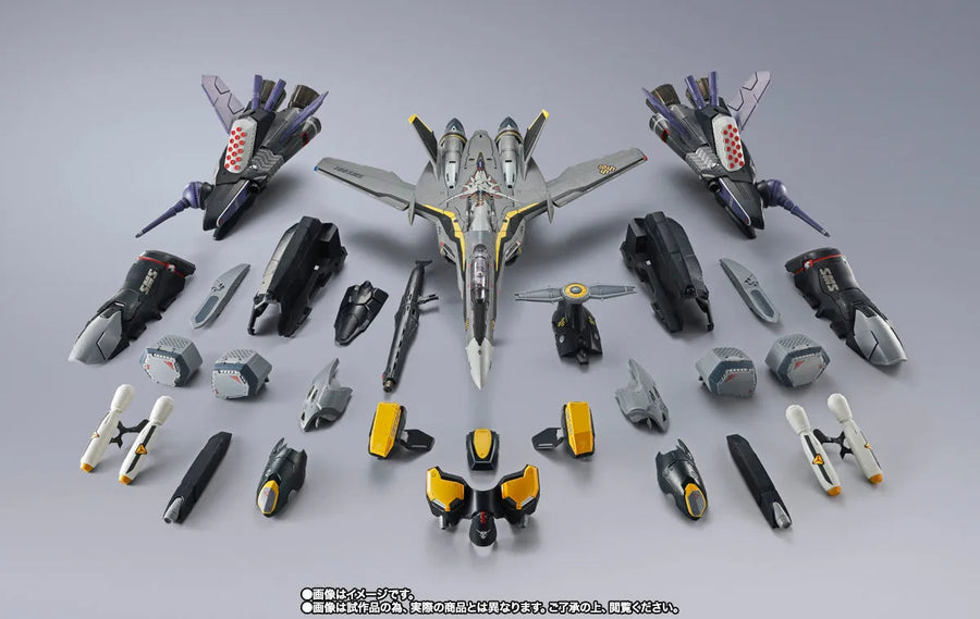 Macross Frontier - Ozma Lee's VF-25S Armored Messiah Valkyrie - Ozma Lee's VF-25S Messiah Valkyrie - DX Chogokin - Revival Ver. (Bandai Spirits) [Shop Exclusive]ㅤ – Bandai Spirits – ActionFigureBrasil