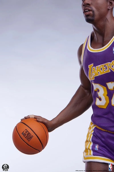 Magic Johnson - LIMITED EDITION: 250 – PCS – ActionFigure Brasil — close