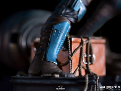 Mandalorian Statue "Battle Diorama Series" 1/10 Bo-Katan Kryzeㅤ – Iron Studios – ActionFigureBrasil — com base expositora