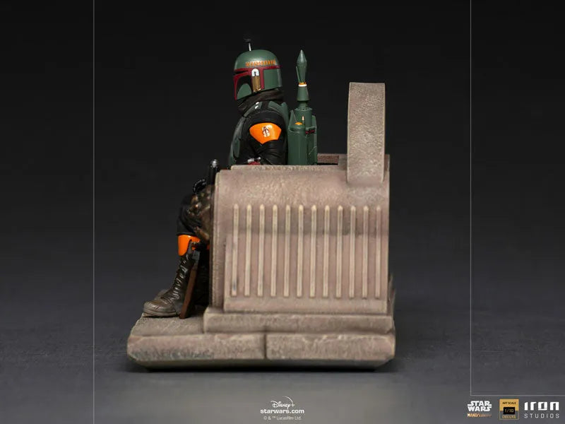 Mandalorian Statue 