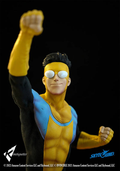 Mark Grayson – Kinetiquettes – ActionFigure Brasil — ângulo diferente