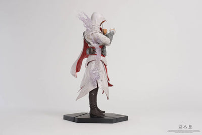 Master Assassin Ezio – PureArts – ActionFigure Brasil — close