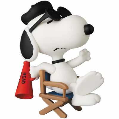 Medicom UDF-544 Ultra Detail Figure Peanuts Series 11 Film Director Snoopyㅤ – Medicom Toy – ActionFigureBrasil