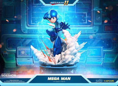 Mega Man – First 4 Figures – ActionFigure Brasil — ângulo diferente