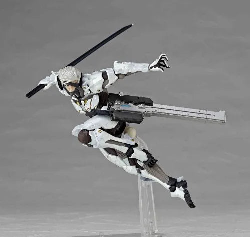 Metal Gear Rising: Revengeance - Raiden - Revoltech #140EX - White Armor ver. (Kaiyodo)ㅤ – Kaiyodo – ActionFigureBrasil