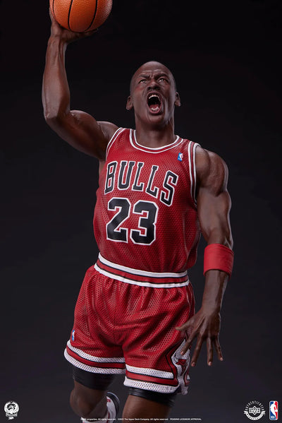 Michael Jordan - LIMITED EDITION: 750 – PCS – ActionFigure Brasil — ambientada