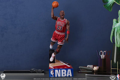 Michael Jordan - LIMITED EDITION: 750 – PCS – ActionFigure Brasil — com base expositora
