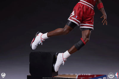 Michael Jordan - LIMITED EDITION: 750 – PCS – ActionFigure Brasil — ângulo diferente