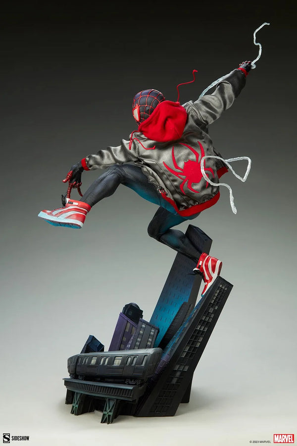 Miles Morales - LIMITED EDITION: 800 (Exclusive) – Sideshow Collectibles – ActionFigure Brasil