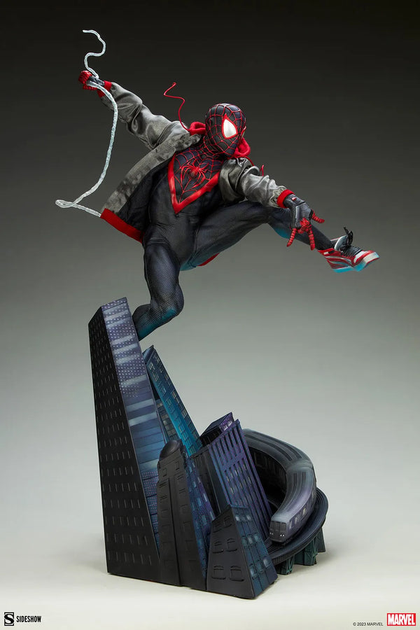 Miles Morales - LIMITED EDITION: 800 – Sideshow Collectibles – ActionFigure Brasil