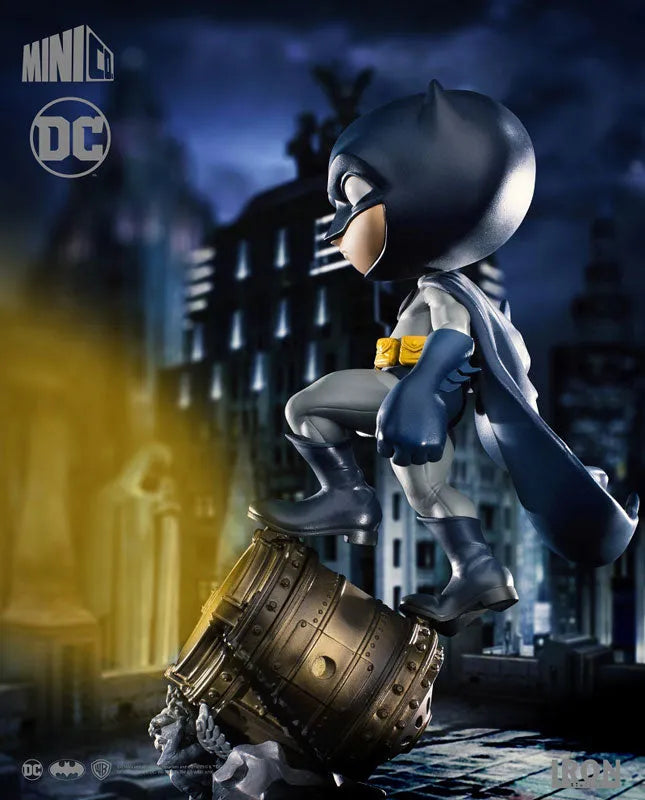 Mini Heroes / DC Comics: Batman PVC Deluxe verㅤ – MiniCo – ActionFigureBrasil