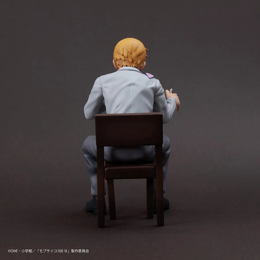 Mob Psycho 100 III - Reigen Arataka (Bunbougu Cafe, Union Creative International Ltd)ㅤ – Union Creative – ActionFigureBrasil