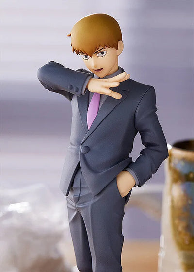 Mob Psycho 100 III - Reigen Arataka - Pop Up Parade (Good Smile Company)ㅤ – Good Smile Company – ActionFigureBrasil — com base expositora