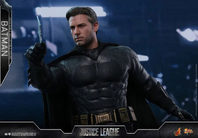 Movie Masterpiece "Justice League" 1/6 Scale Figure Batman(Provisional Pre-order)ㅤ – Hot Toys – ActionFigureBrasil — embalagem