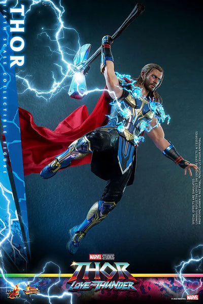 Movie Masterpiece "Thor: Love and Thunder" 1/6 Scale Figure Thorㅤ – Hot Toys – ActionFigureBrasil — ângulo diferente