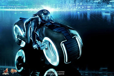 Movie Masterpiece - Tron Legacy 1/6 Scale Figure: Light Cycle & Sam Flynnㅤ – Puella Magi Madoka Magica – ActionFigureBrasil — ângulo diferente