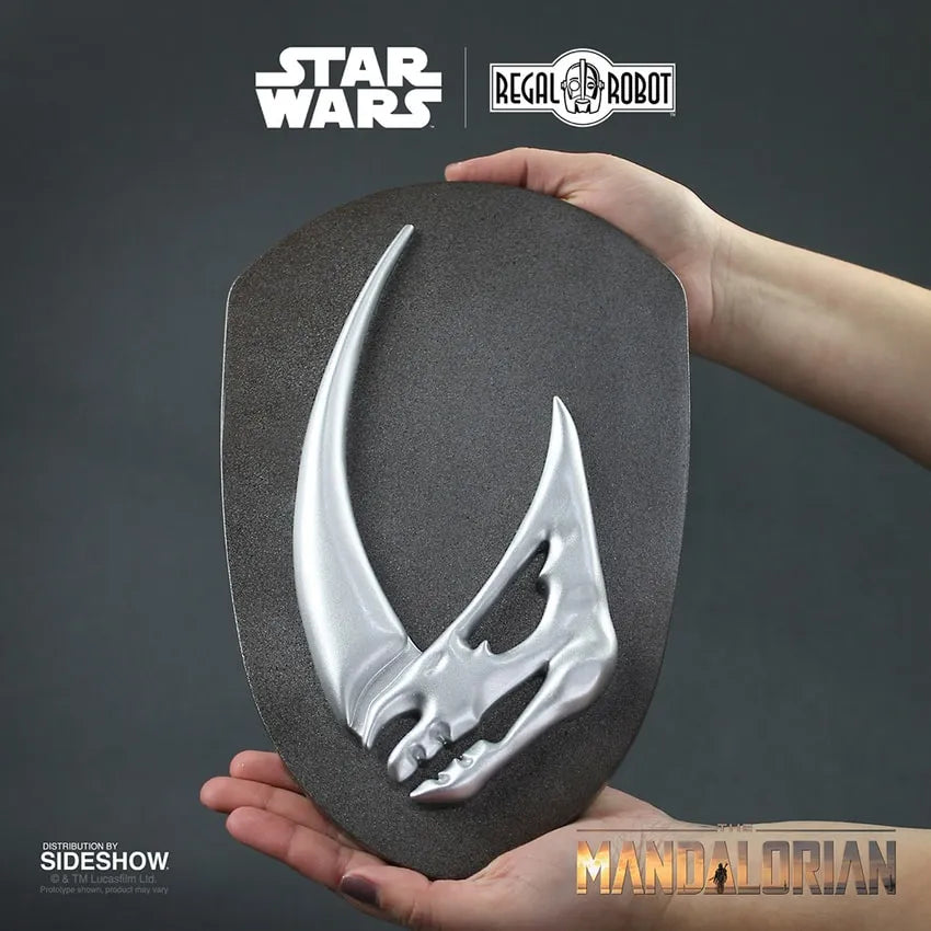 Mudhorn Signet Plaque – Regal Robot – ActionFigure Brasil