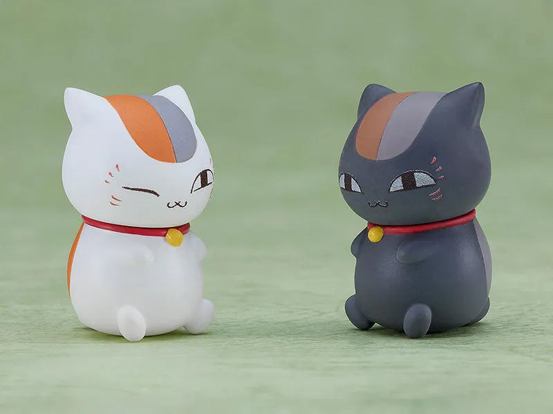 Natsume Yuujinchou - Madara (Nyanko-sensei) - Natsume Takashi - Riou (Black Nyanko) - Nendoroid #2675 - Traditional Clothing Ver. (Good Smile Company)ㅤ – Good Smile Company – ActionFigureBrasil