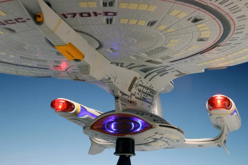 New Star Trek TNG U.S.S. Enterprise NCC-1701D Model Kai (Dreadnought Class)ㅤ – Diamond Select Toys – ActionFigureBrasil