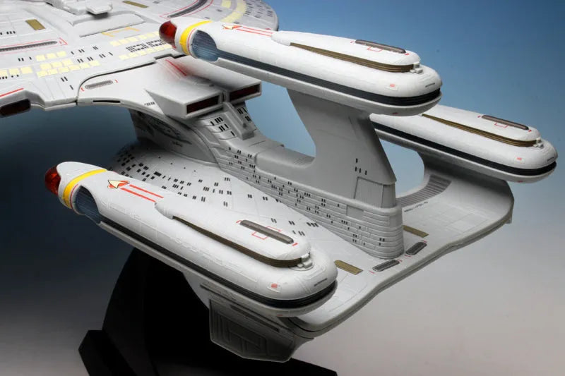 New Star Trek TNG U.S.S. Enterprise NCC-1701D Model Kai (Dreadnought Class)ㅤ – Diamond Select Toys – ActionFigureBrasil