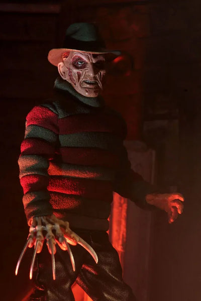 Nightmare on Elm Street The Real Nightmare/ Freddy Krueger 8 Inch Action Dollㅤ – NECA – ActionFigureBrasil — ângulo diferente