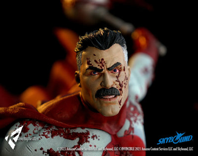 Omni-Man: The Ambush - LIMITED EDITION: TBD – Kinetiquettes – ActionFigure Brasil — com base expositora