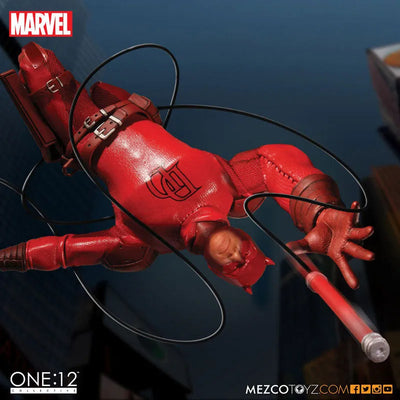 ONE:12 Collectible "Daredevil" Daredevil 1/12 Action Figureㅤ – Mezco – ActionFigureBrasil — acessórios