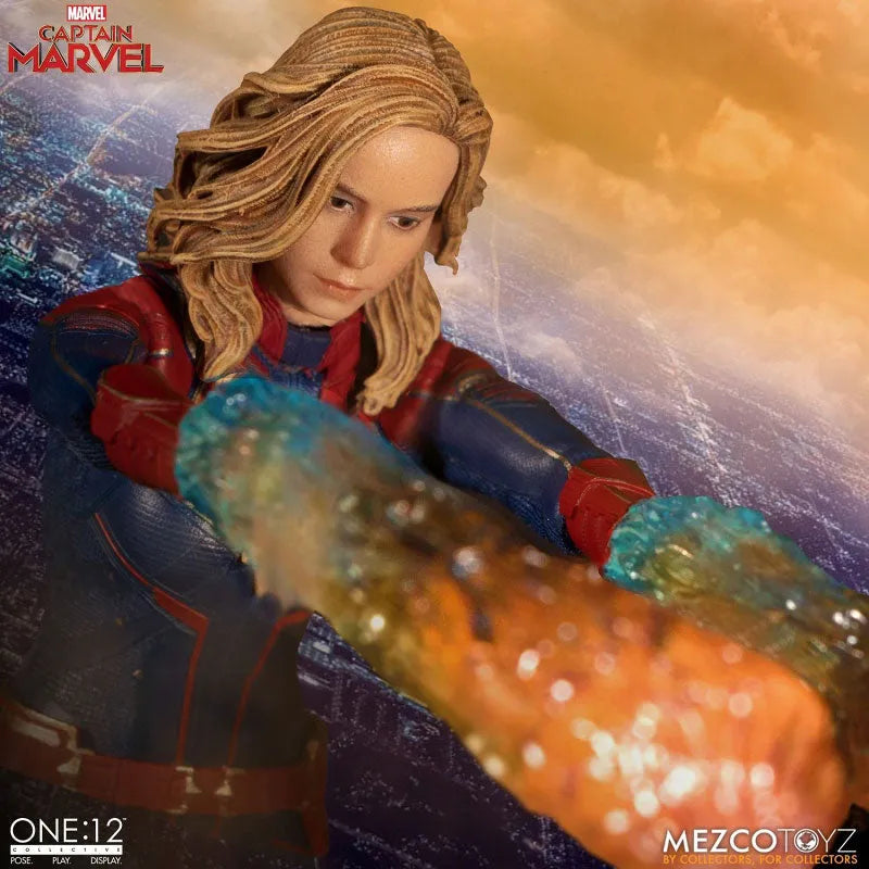 ONE:12 Collective / Captain Marvel: Captain Marvel 1/12 Action Figureㅤ – Mezco – ActionFigureBrasil