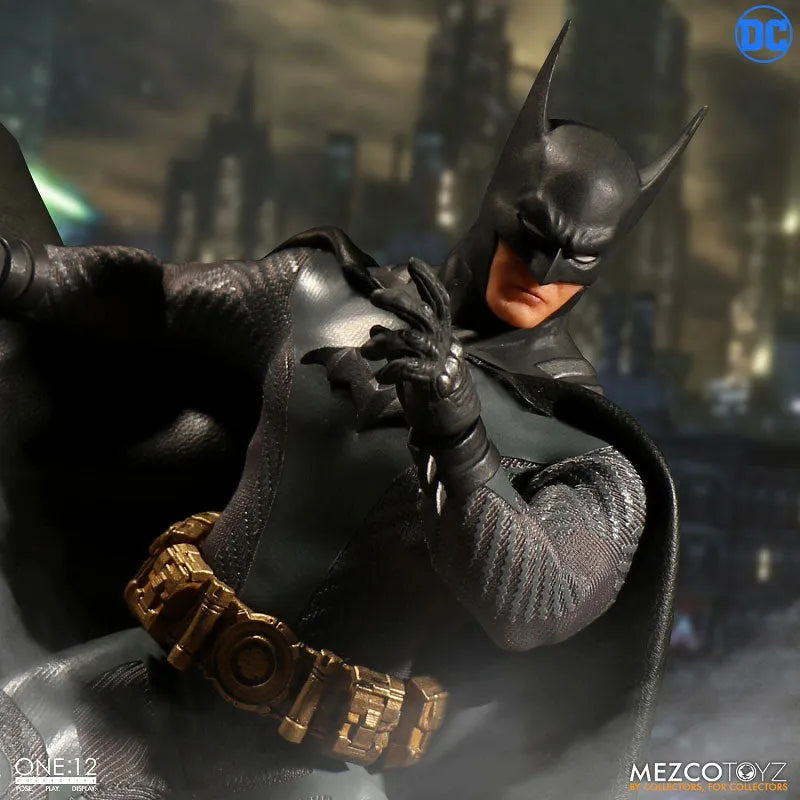 ONE:12 Collective - DC Comics: Ascending Knight Batman 1/12 Action Figureㅤ – Mezco – ActionFigureBrasil