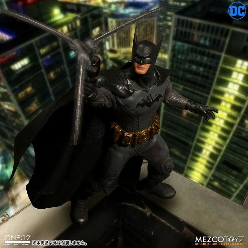 ONE:12 Collective - DC Comics: Ascending Knight Batman 1/12 Action Figureㅤ – Mezco – ActionFigureBrasil