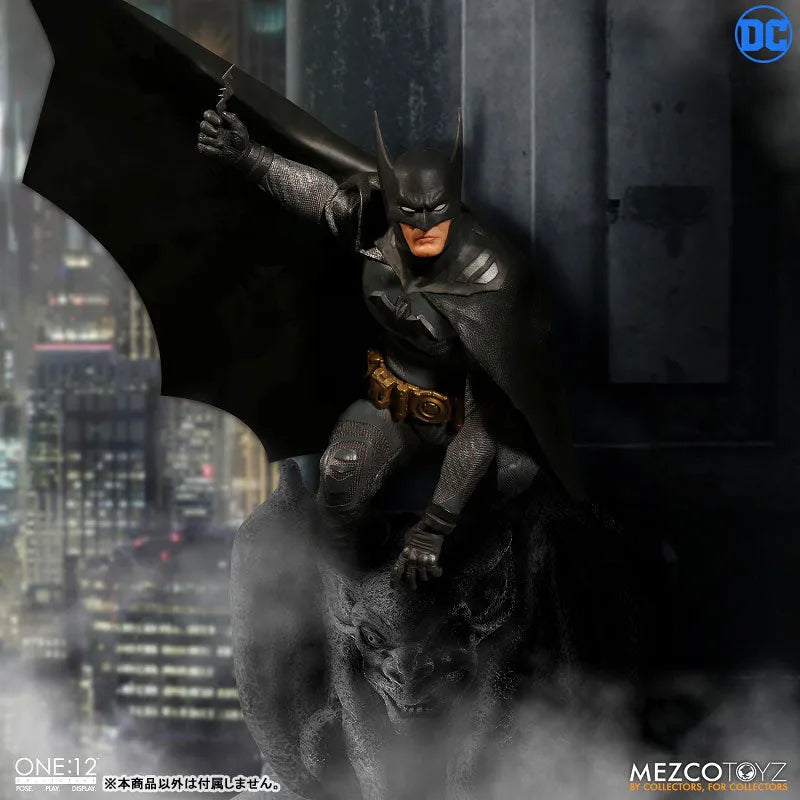 ONE:12 Collective - DC Comics: Ascending Knight Batman 1/12 Action Figureㅤ – Mezco – ActionFigureBrasil