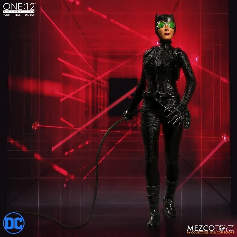 One:12 Collective - DC Comics: Catwoman 1/12 Action Figureㅤ – Mezco – ActionFigureBrasil