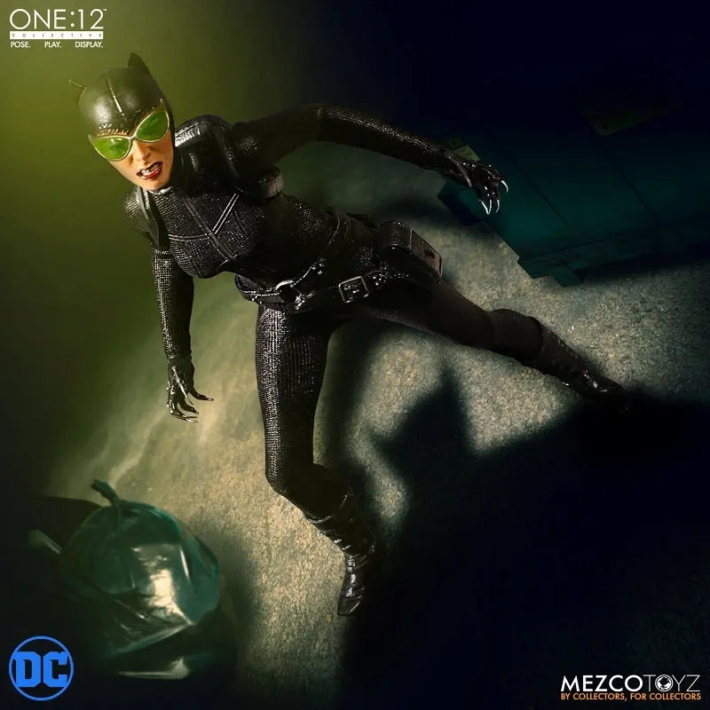 One:12 Collective - DC Comics: Catwoman 1/12 Action Figureㅤ – Mezco – ActionFigureBrasil