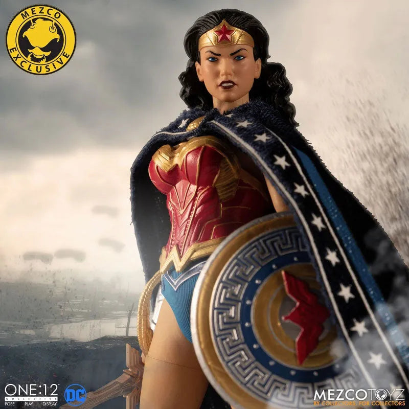 ONE:12 Collective / DC Comics: Classic Wonder Woman 1/12 Action Figureㅤ – Mezco – ActionFigureBrasil