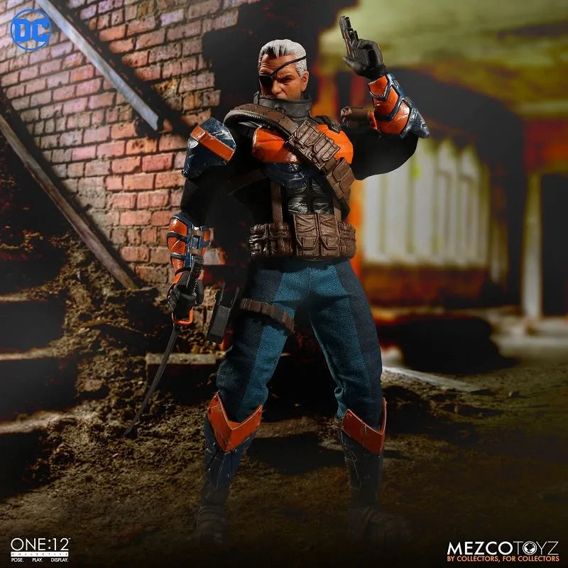 ONE:12 Collective - DC Comics: Deathstroke 1/12 Action Figureㅤ – Mezco – ActionFigureBrasil