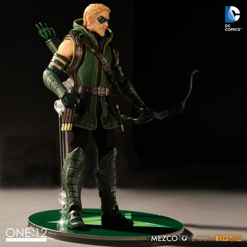 One:12 Collective - DC Comics: Green Arrow 1/12 Action Figureㅤ – Mezco – ActionFigureBrasil