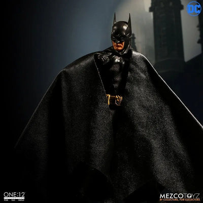 ONE:12 Collective - DC Comics: Sovereign Knight Batman 1/12 Action Figure(Provisional Pre-order)ㅤ – Mezco Toyz – ActionFigureBrasil — embalagem