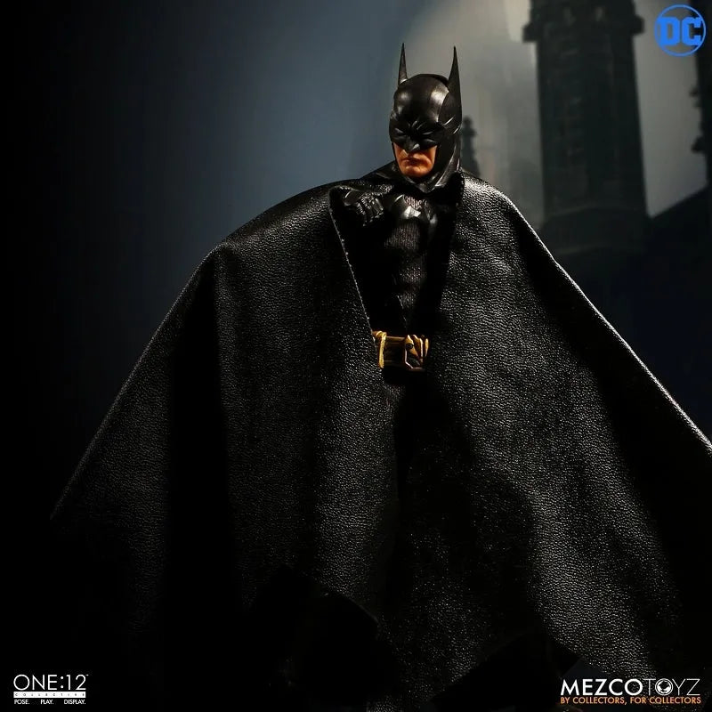ONE:12 Collective - DC Comics: Sovereign Knight Batman 1/12 Action Figure(Provisional Pre-order)ㅤ – Mezco Toyz – ActionFigureBrasil