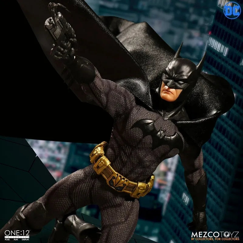 ONE:12 Collective - DC Comics: Sovereign Knight Batman 1/12 Action Figure(Provisional Pre-order)ㅤ – Mezco Toyz – ActionFigureBrasil